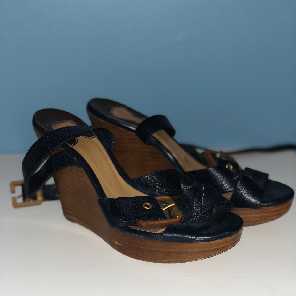 CHLOÉ Wedge Sandals - Navy Blue Leather/Gold